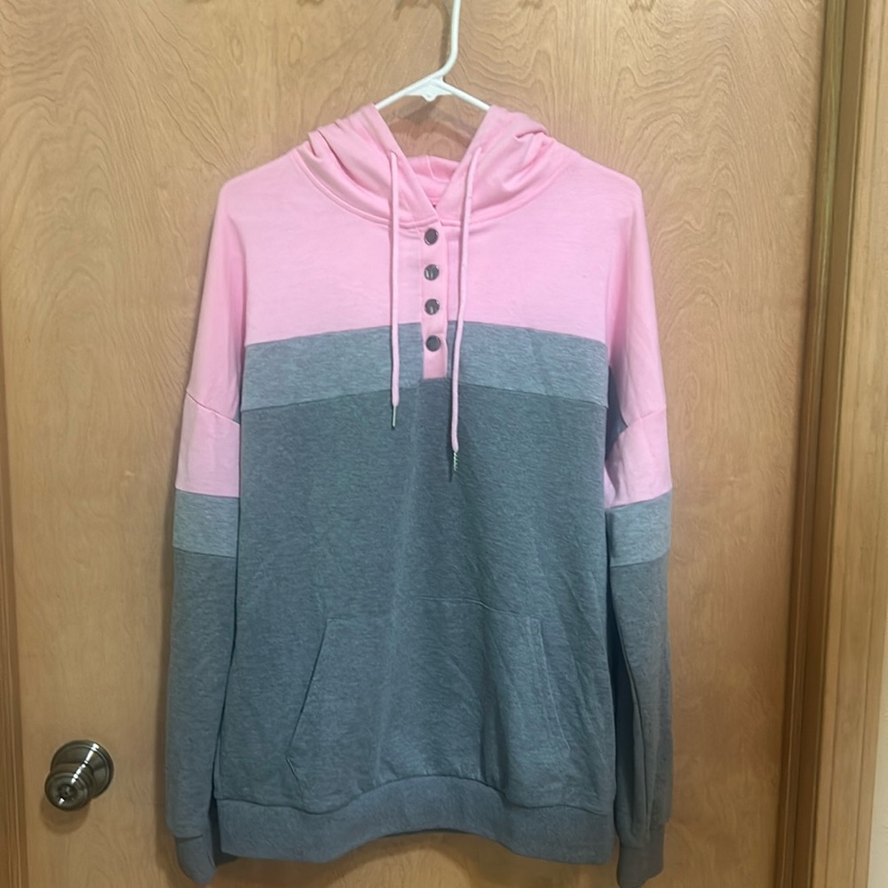 Sweatshirt from Amazon. Size Large. Bought and never worn.